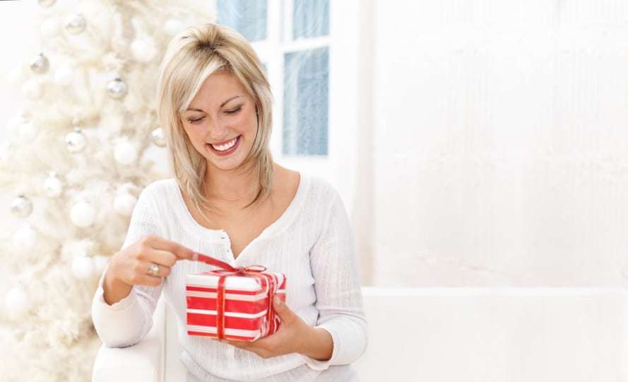 unique christmas gifts for her
